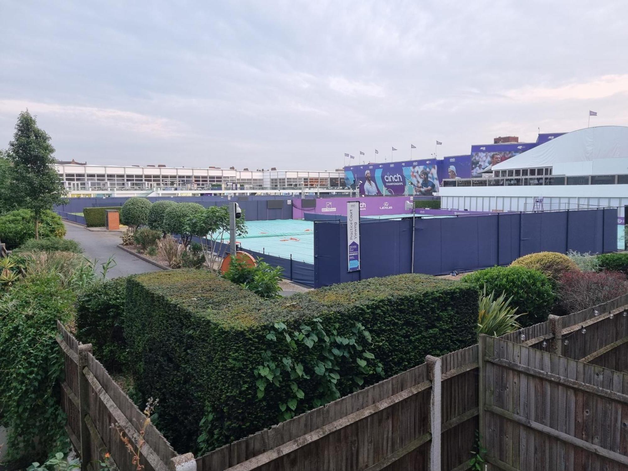 Queens View London Exterior photo